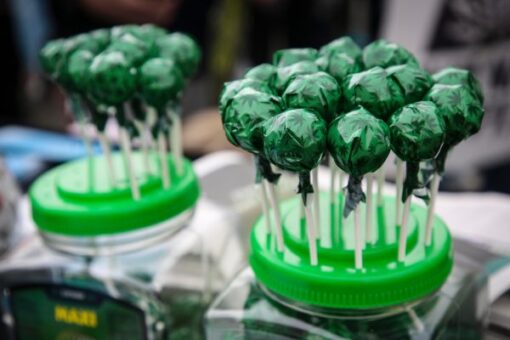 10 Cannabis Lollipops